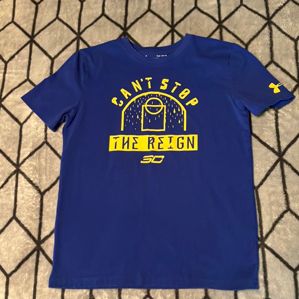 🏀Under Armour T-Shirt🏀